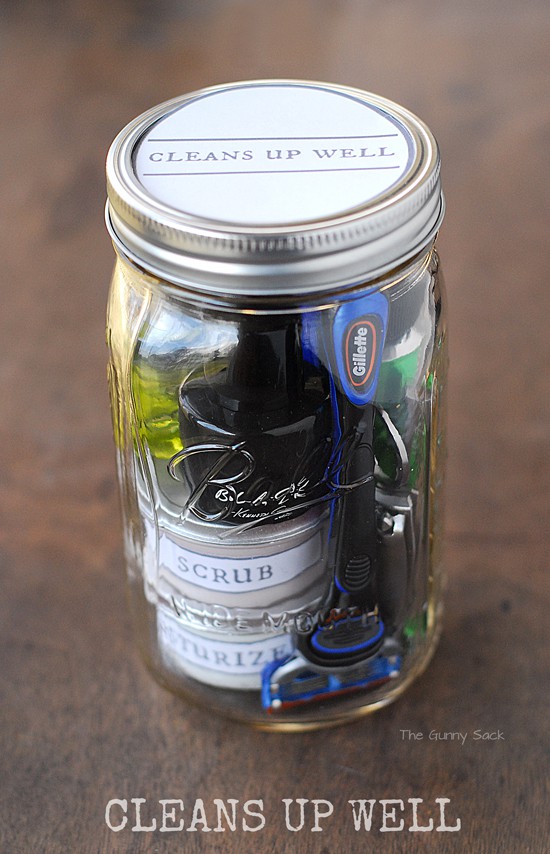 Cleans Up Well Pampering Jar For Men