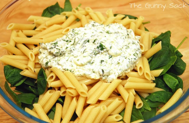 mayo pesto on noodles and spinach