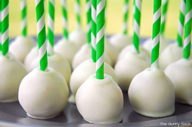 cake pops with paper straws.