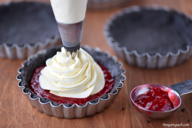 Cheesecake Whipped Cream Frosting