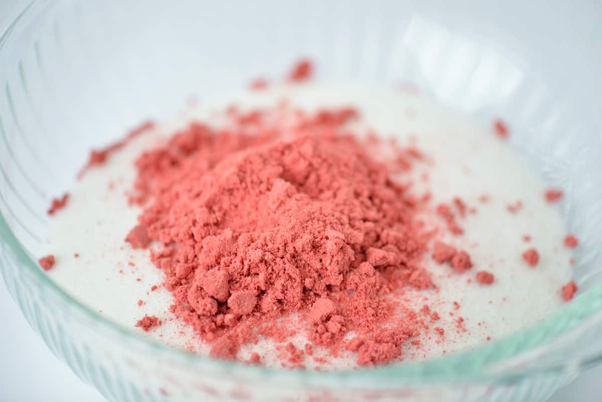 Ground pink powder and sugar.