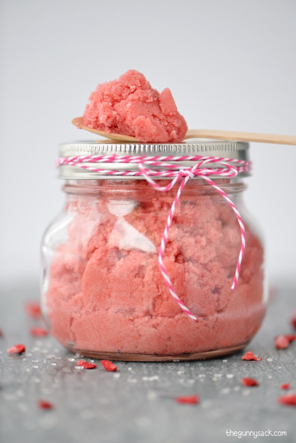 Strawberry Sugar Scrub Mason jar