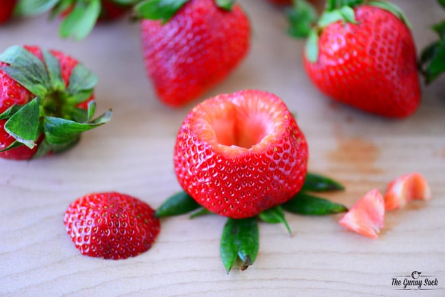 remove center from strawberry