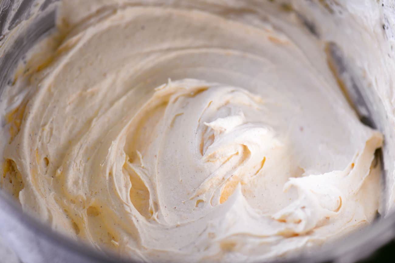 pumpkin spice cream cheese whipped filling