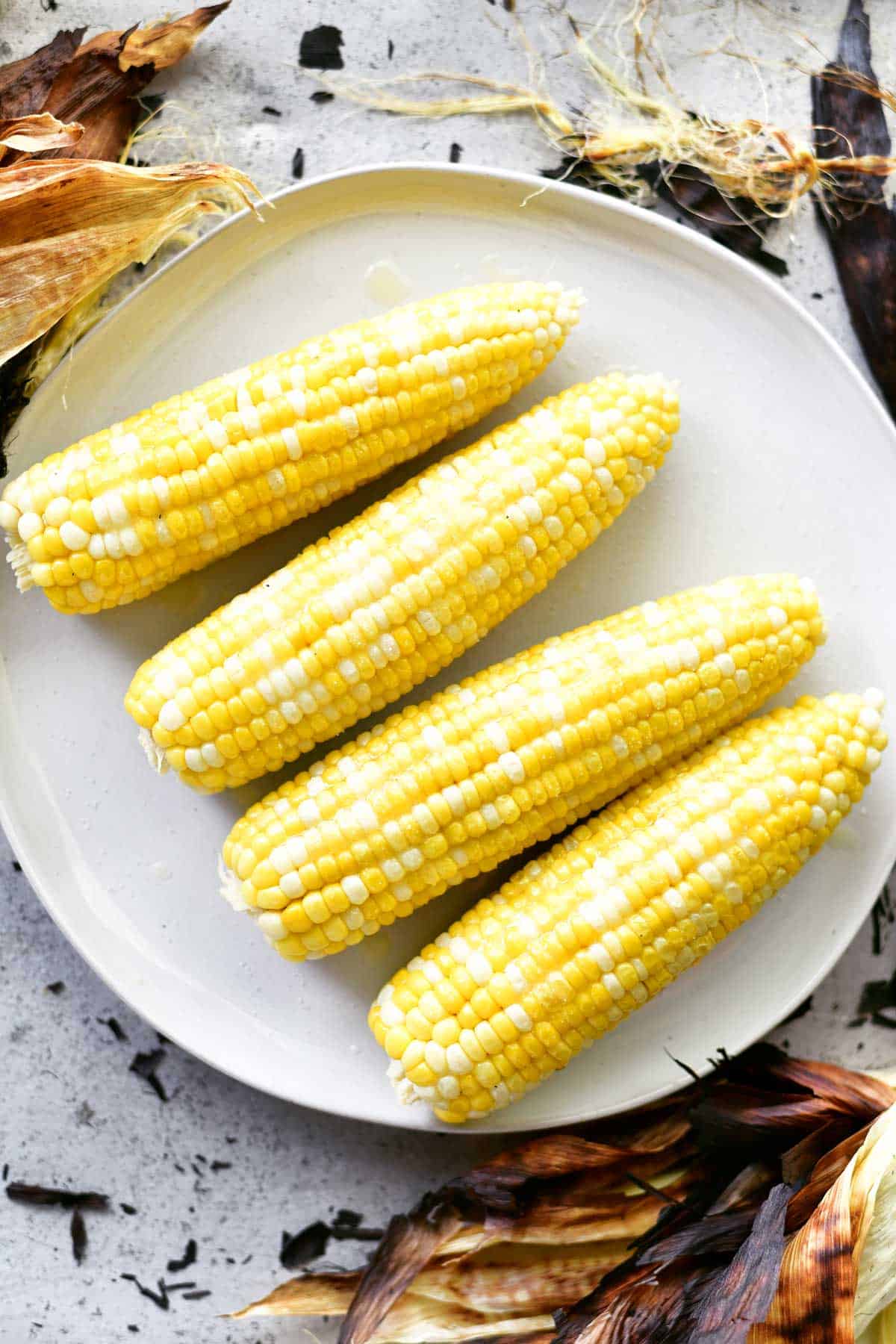 grill corn on the cob on a platter