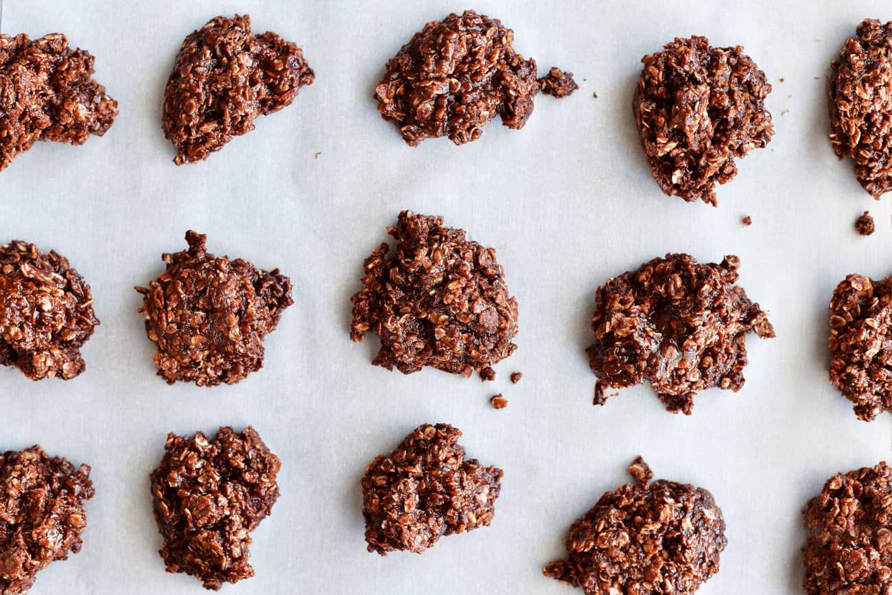 chocolate no bakes on parchment paper