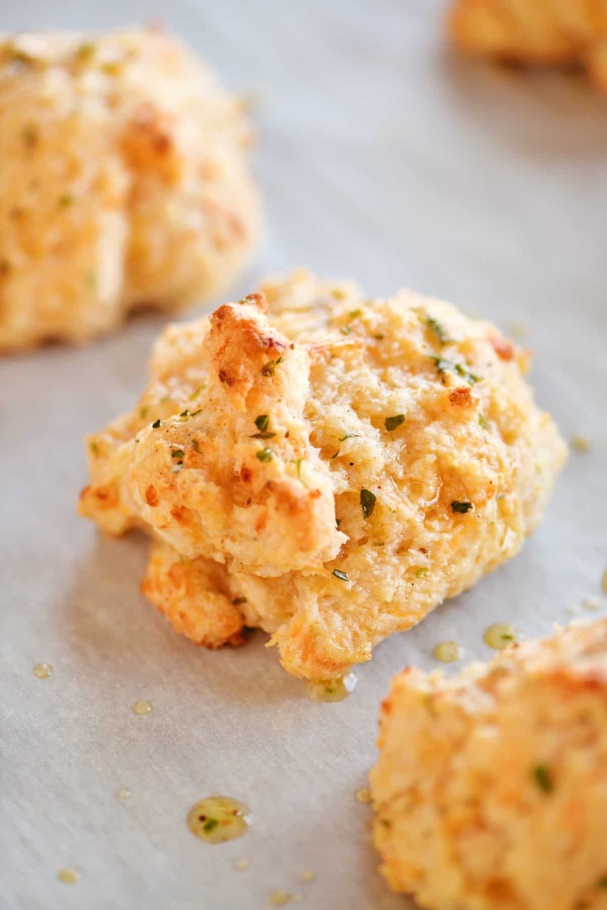 baked cheddar bay biscuits