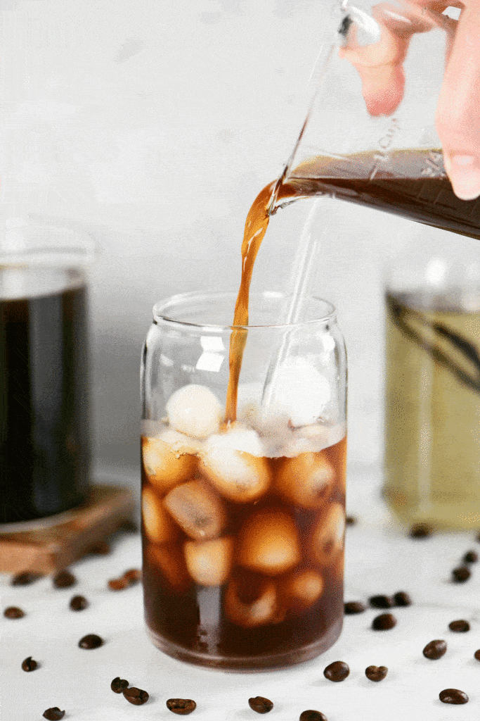 cold brew coffee with vanilla being made