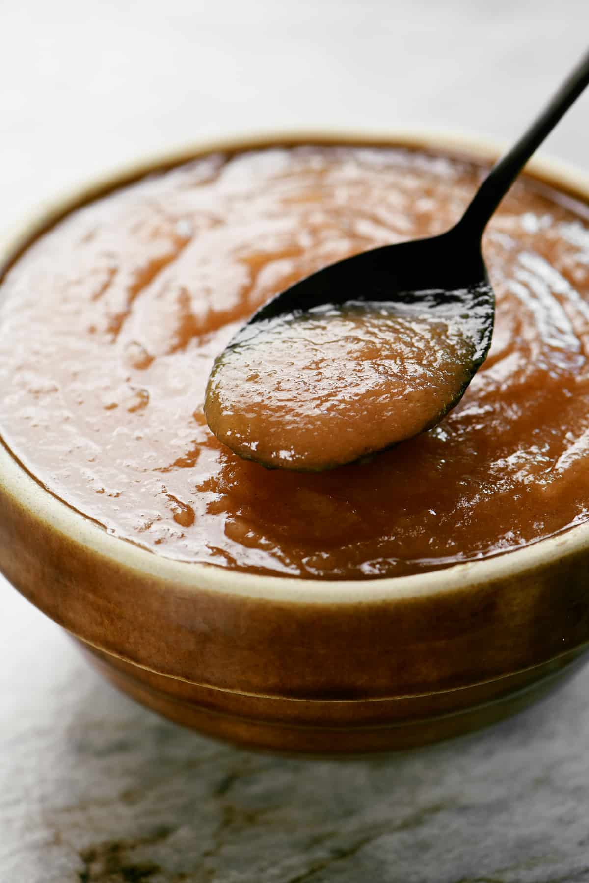 spoonful of instant pot applesauce.