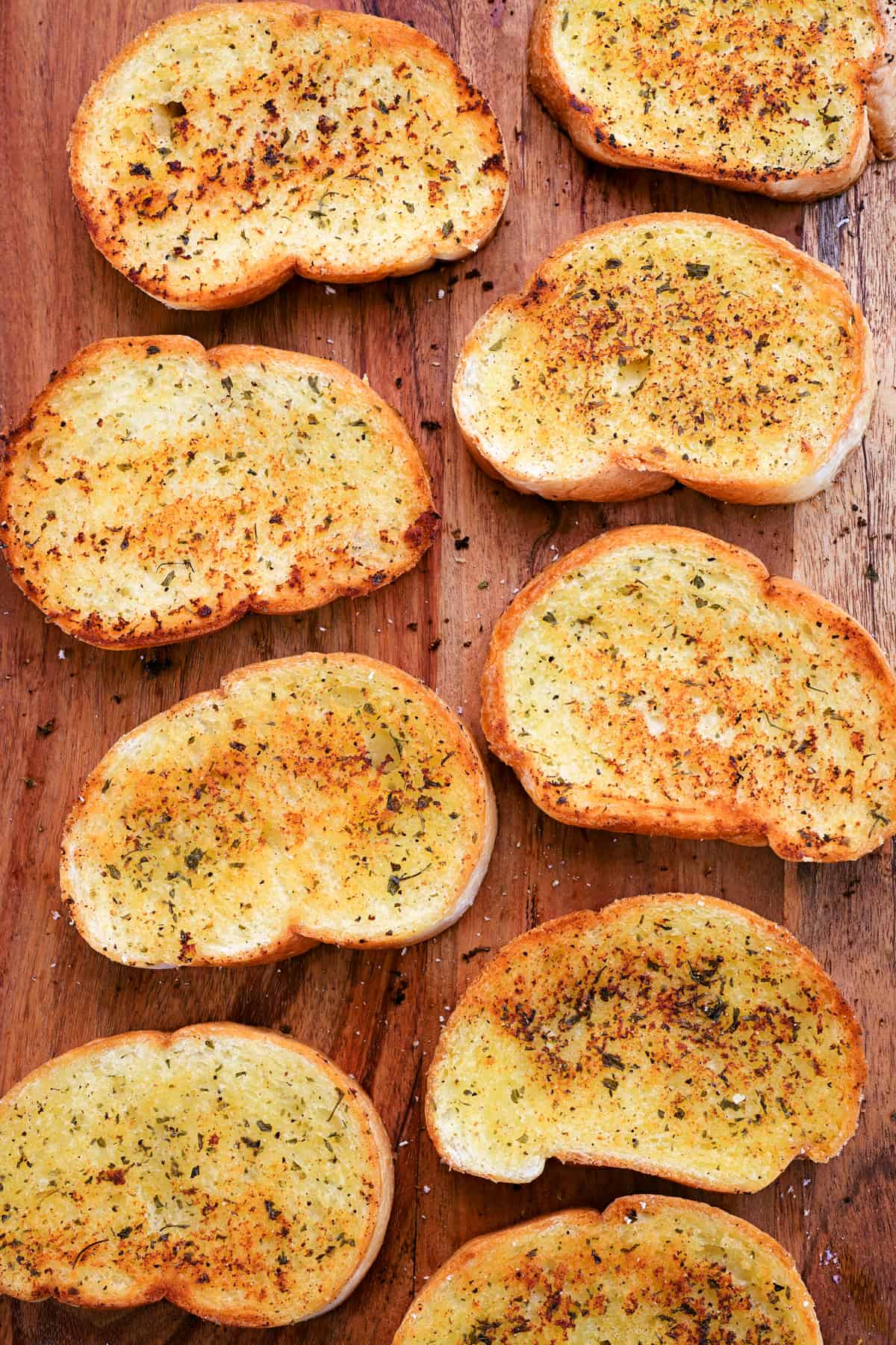 nine slices of Texas Toast garlic bread.