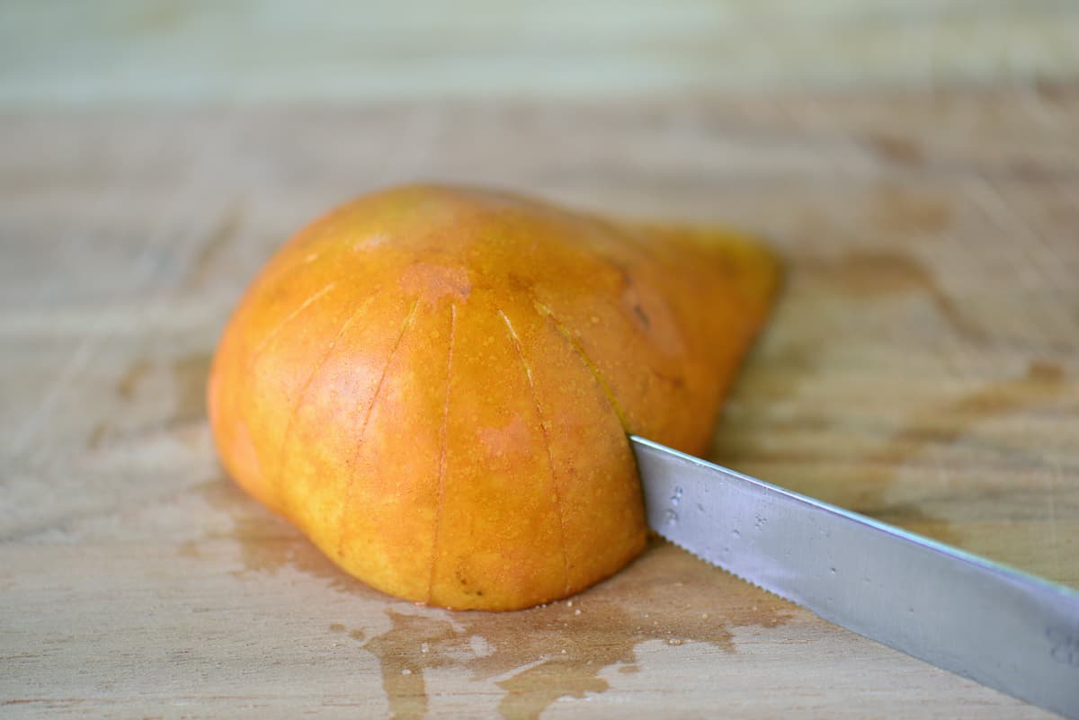 Slicing a bloomin baked pear.