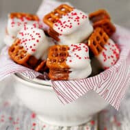Candy Bar Pretzel Bites
