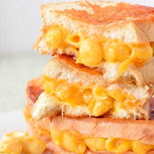 Grilled mac and cheese sandwich.