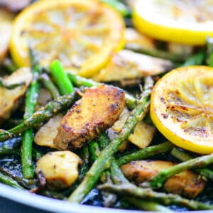 Lemon chicken with asparagus.