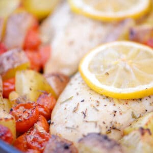 Lemon chicken with vegetables.