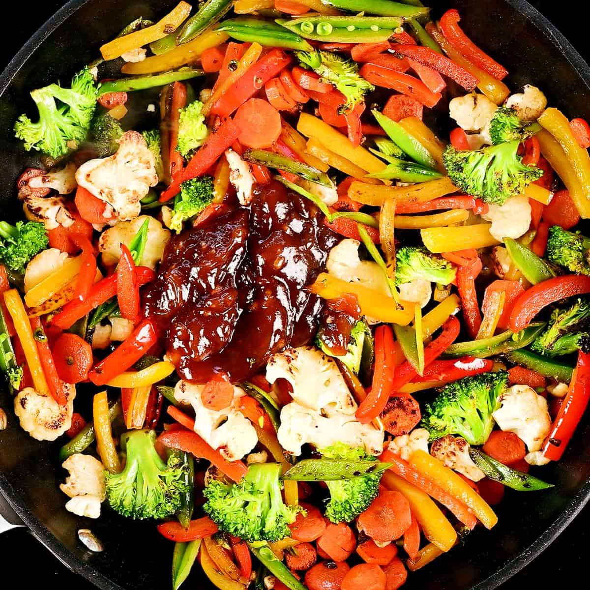 Vegetable stir fry with teriyaki sauce.